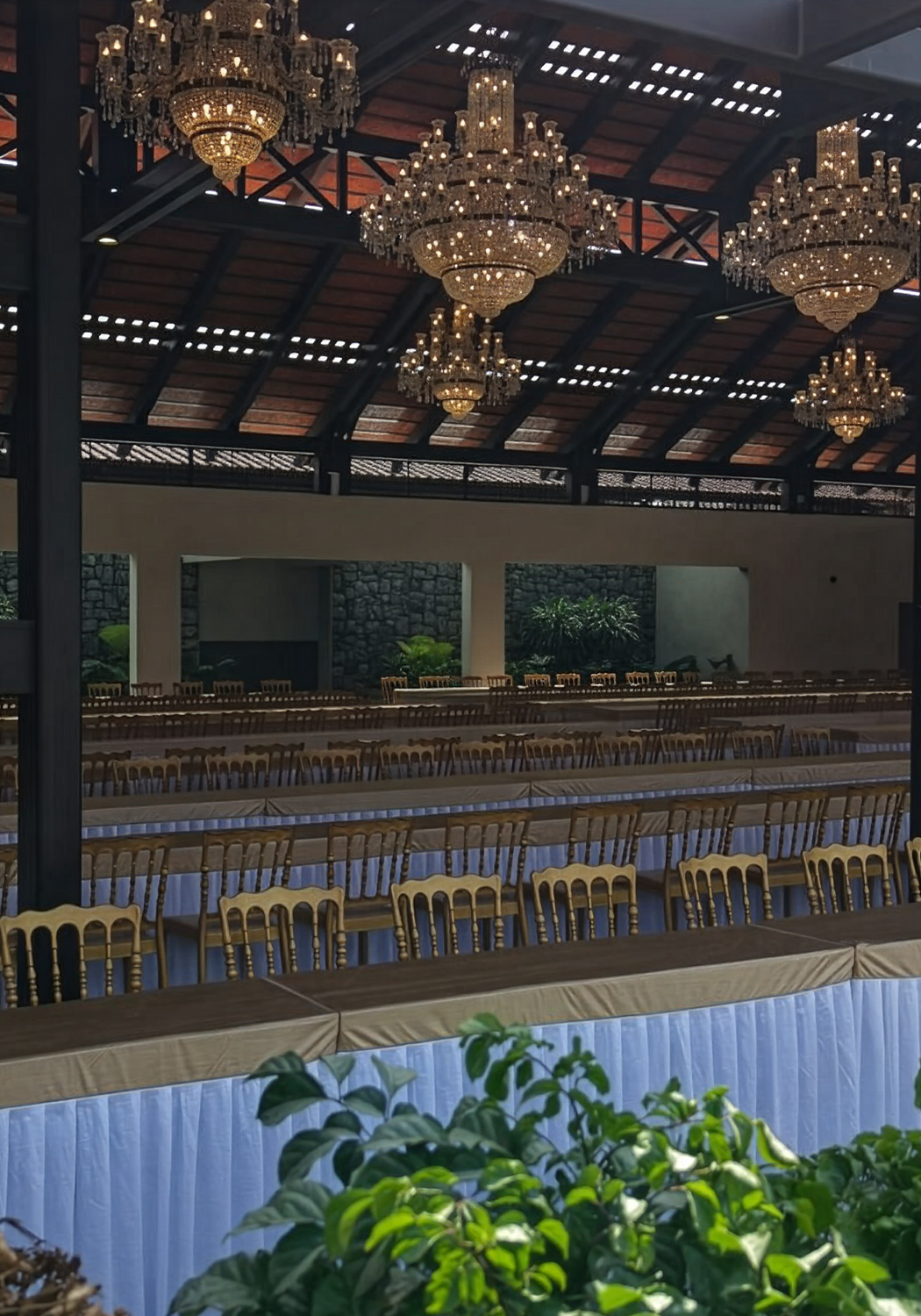 Vara_Dining_1050x1500_3